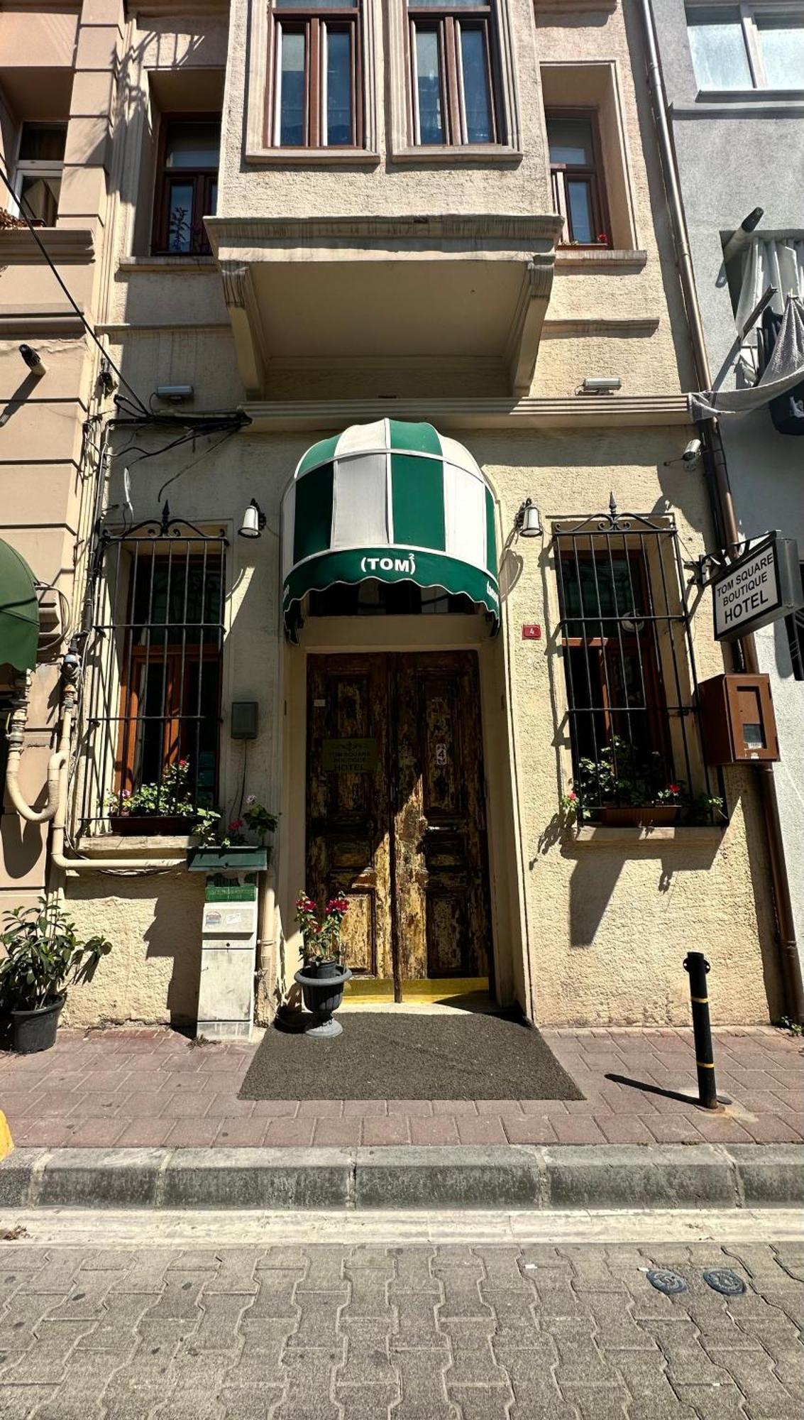 Tom Square Boutique 2* Стамбул